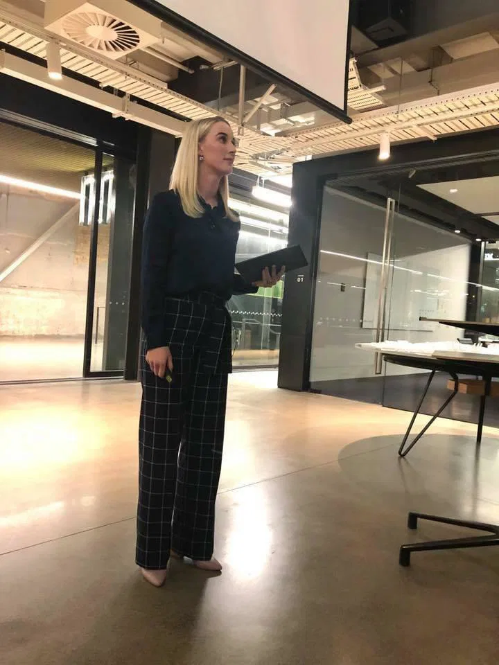 A w nz public speaking masterclass presenting with imp 02