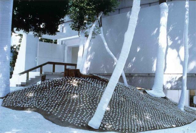 Tom daniell women in japanese architecture 01
