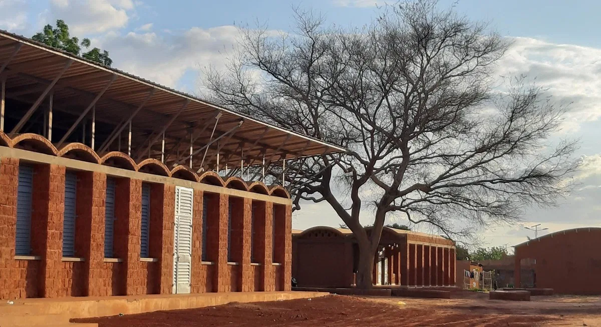 AW Collège Hampâté Bâ Niamey Niger Toby Pear