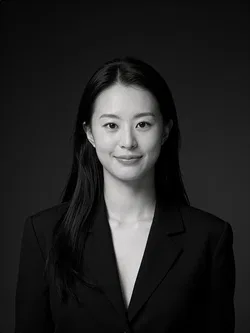 Min Lee