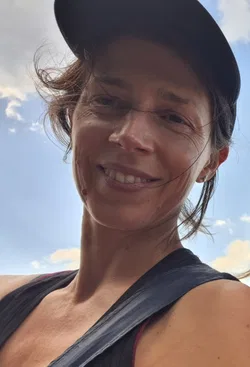 Anna Russell