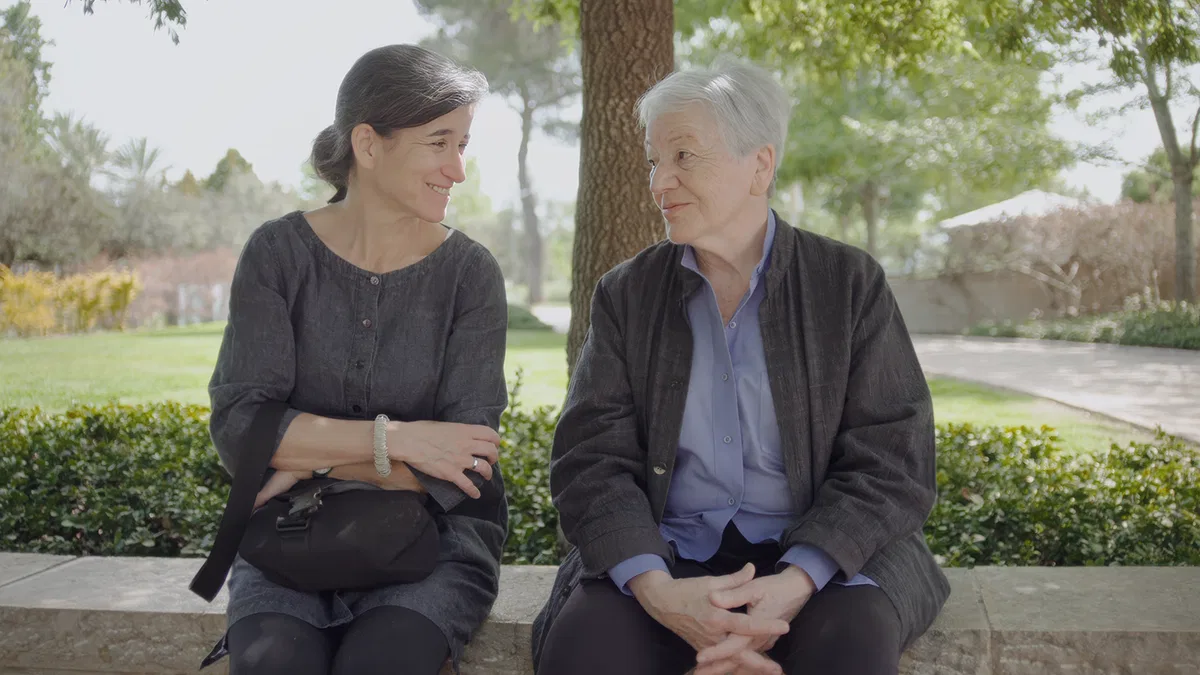 Yael Adaon Bench Ramat Hanadiv SALTY Features