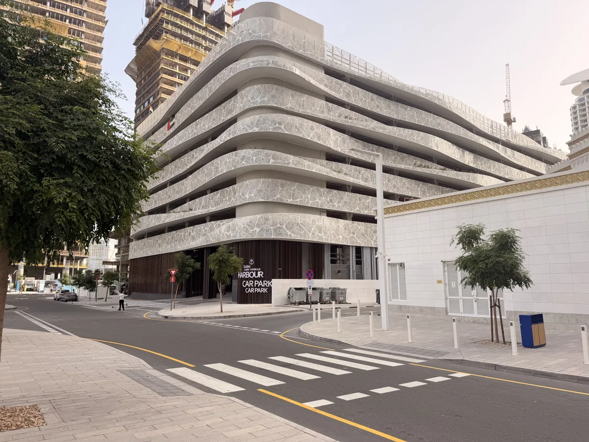 Dubai Harbour, Multi Story Car Park Building G+8, Dubai